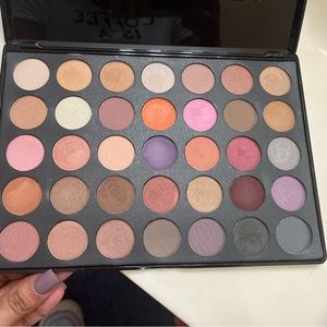 Eyeshadow Palette